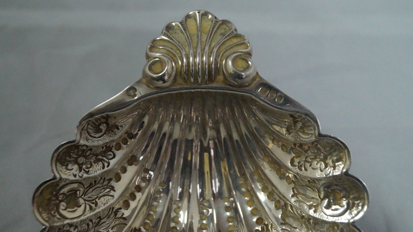 A silver shell dish, by C J Vander Ltd., - Image 3 of 3