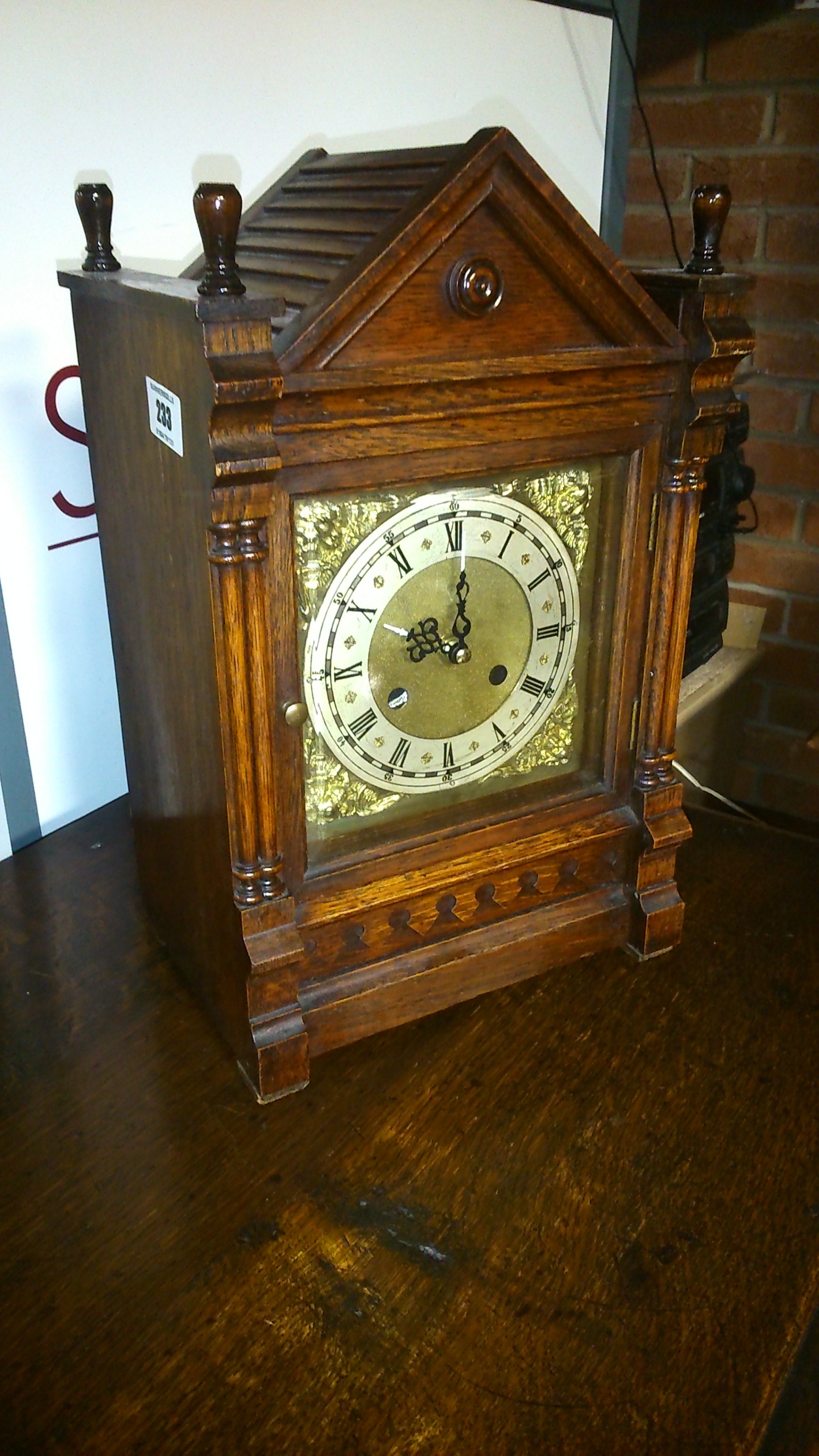 Mantle clock