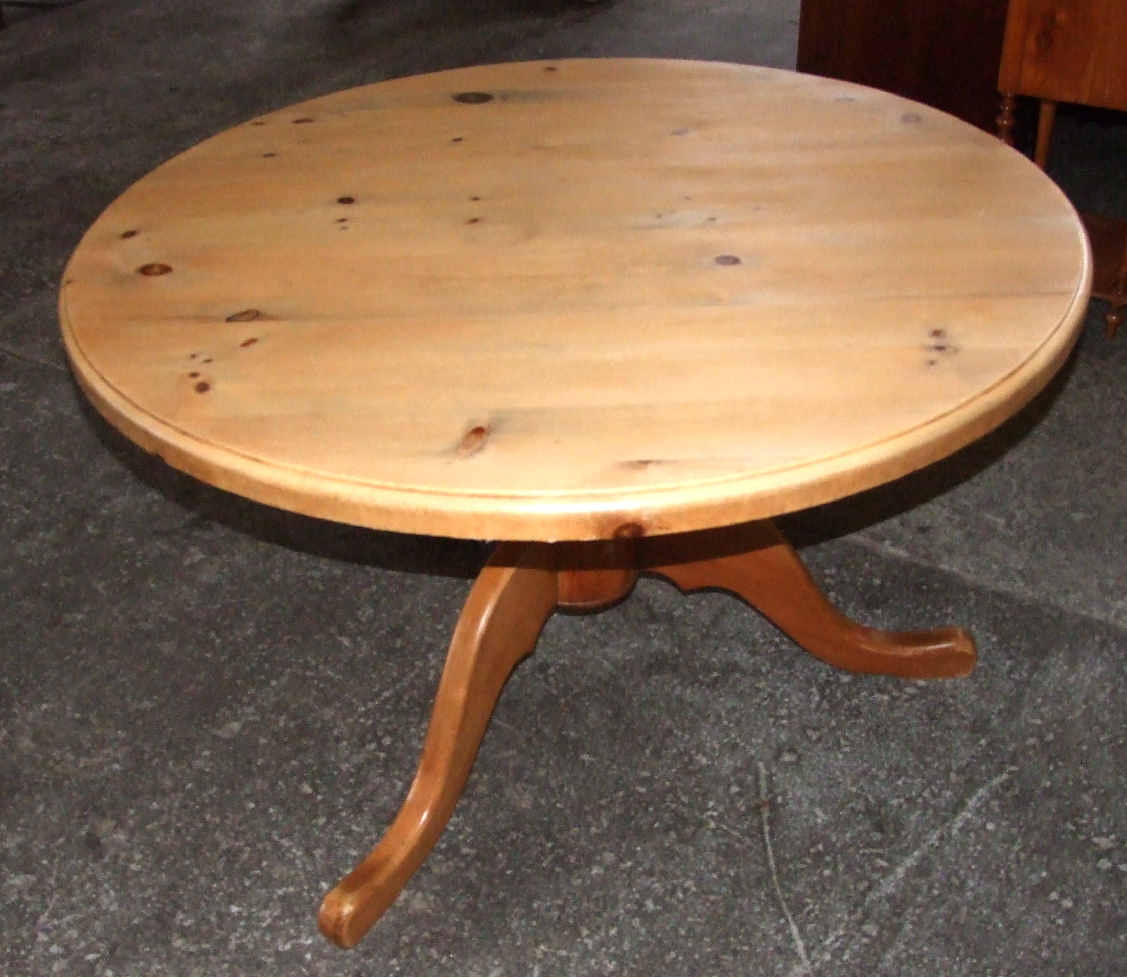 Circular Pine Dining Table on 3 Leg Pedestal Base