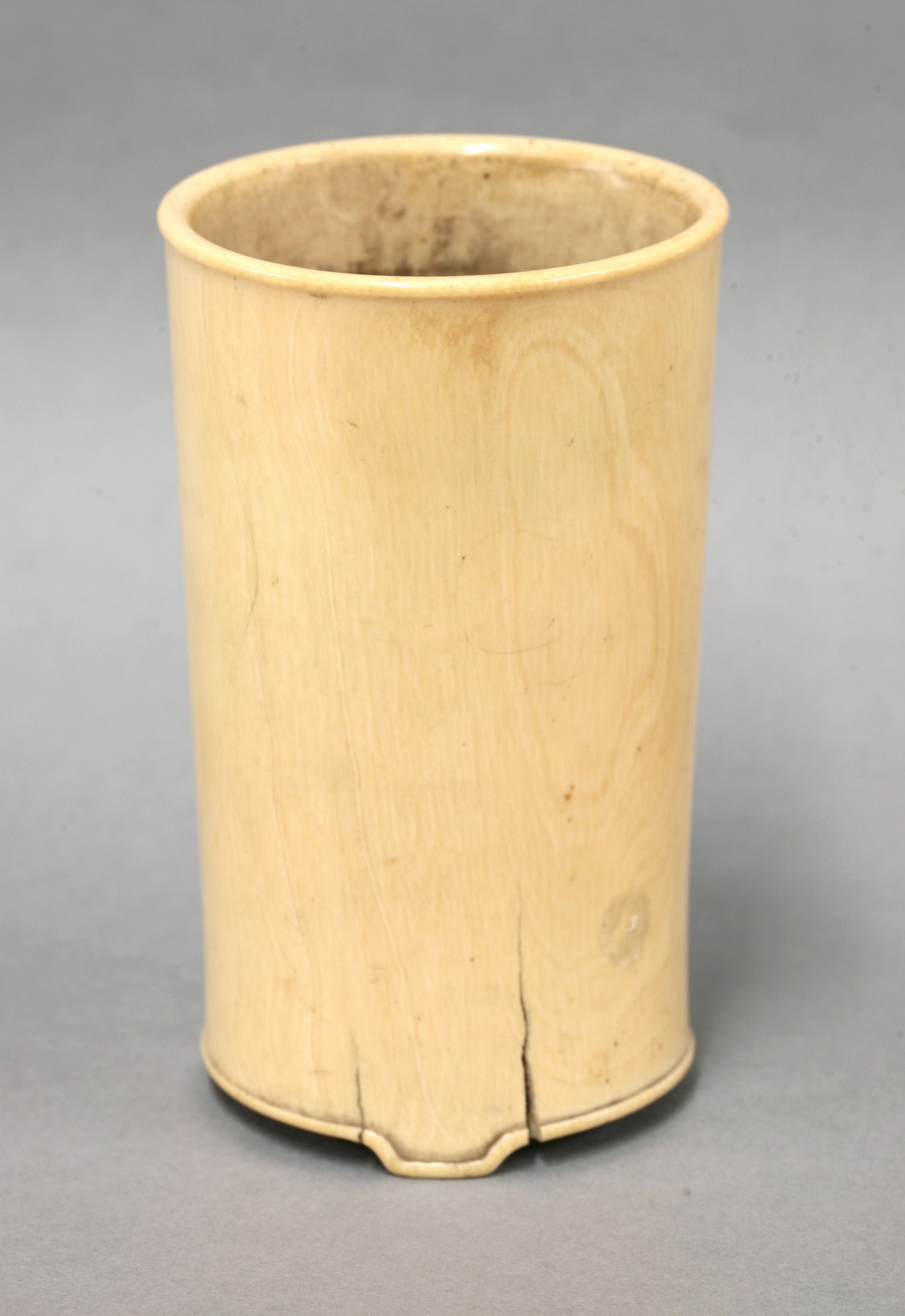 A good ivory small Brush Pot Bitong,
late Ming Dynasty, 15/16th century, the section of tusk of