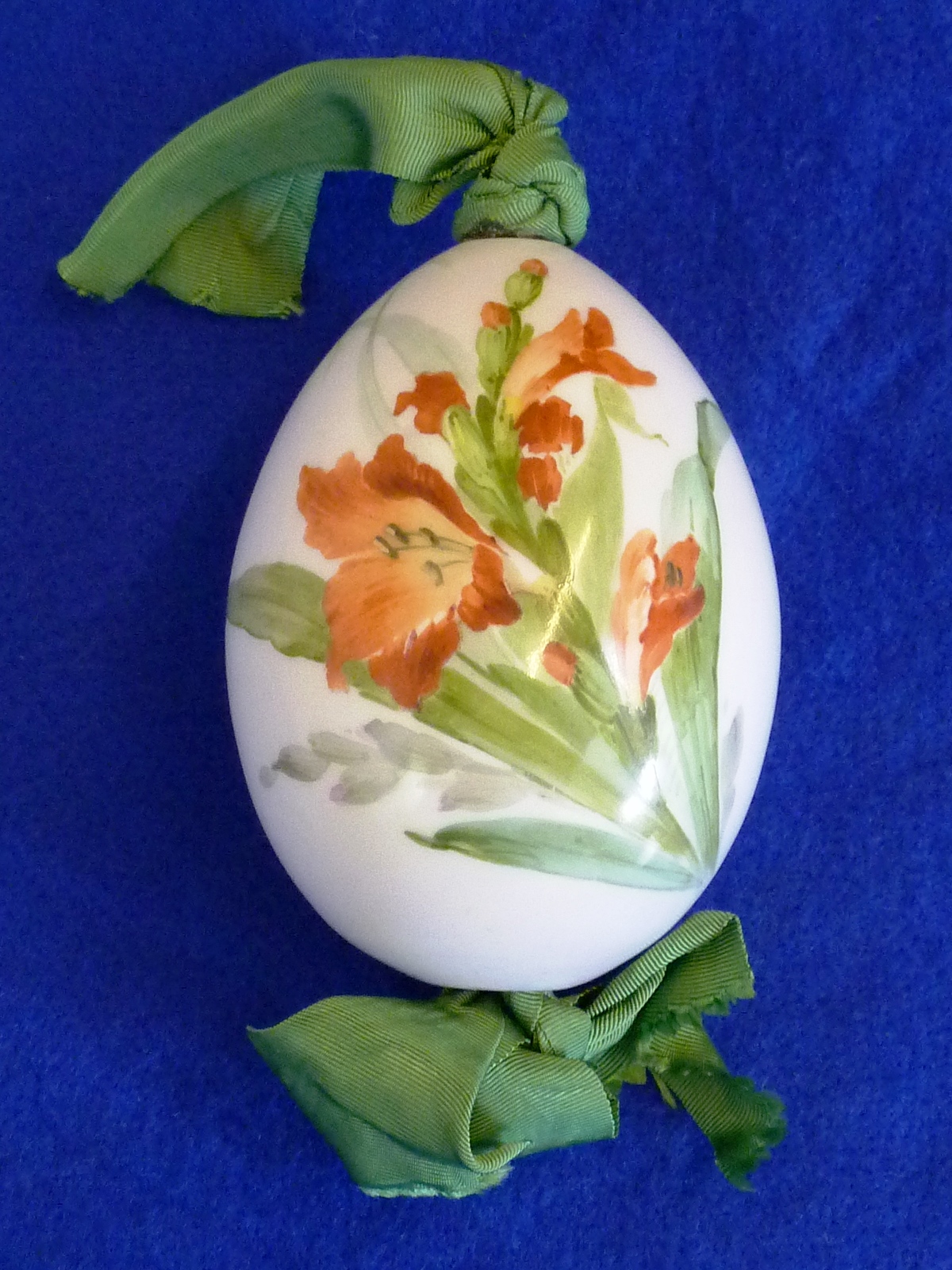 A fine late 19th Century Russian Imperial factory porcelain Easter Egg hand decorated with