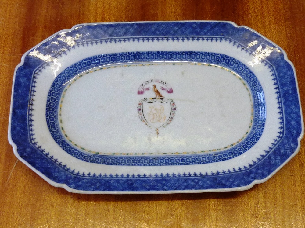A late 18th Century Chinese exportware octagonal porcelain Dish, with diaper border and central