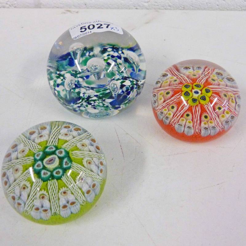 3 STRATHEARN PAPERWEIGHTS