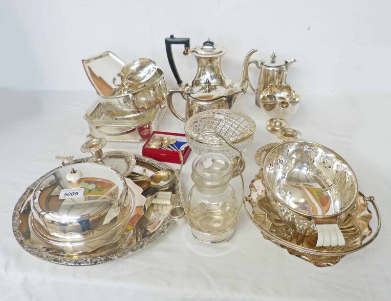 LARGE SELECTION OF SILVER PLATE INCLUDING SAUCE BOAT, COFFEE POT MARKED MAPPIN & WEBB, SILVER