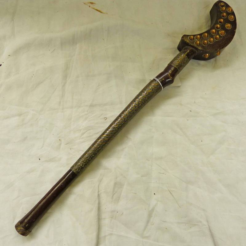 ZULU WOOD HAFT FOR AN AXE WITH SQUARE SECTION HEAD IN THE FORM OF A CRESCENT SET WITH BRASS STUDS