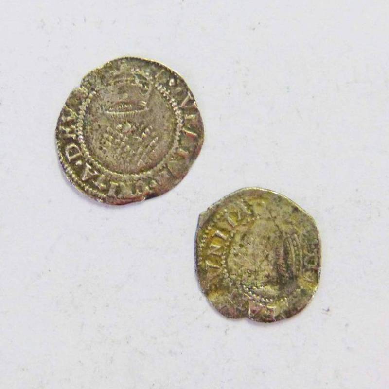 2 JAMES I/VI HALF GROATS WITH CROWNED ROSE AND CROWNED THISTLE