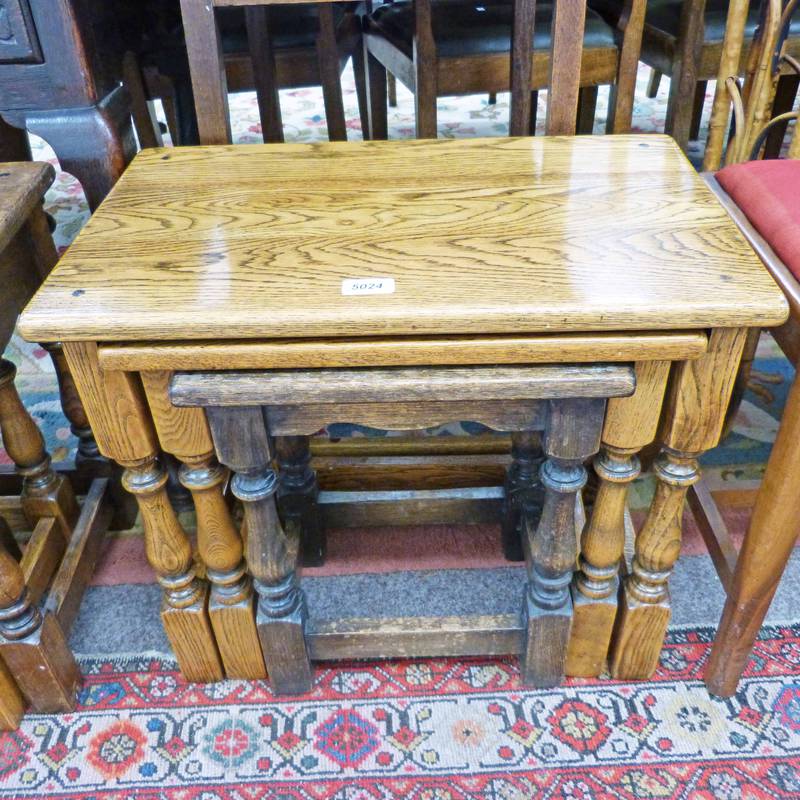 20TH CENTURY NEST OF 3 TABLES