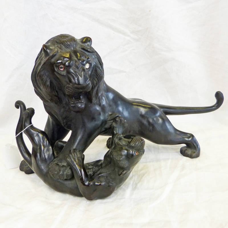 CHINESE BRONZE FIGURE OF FIGHTING LIONS, 38CM