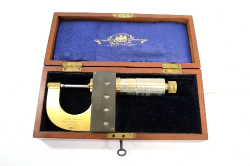Ciceri Smith`s Patent Micrometer No.18 in brass/steel with rare four digit display measuring to 1/