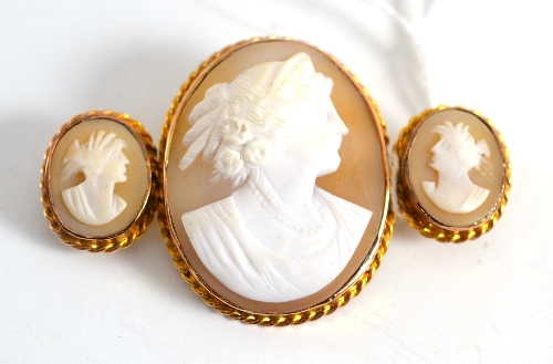 A cameo brooch stamped `9CT`