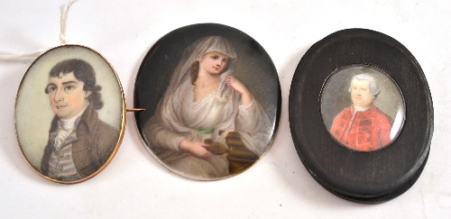 English School (early 19th century), portrait miniature of a gentleman, bust length, wearing white