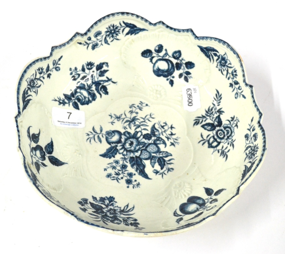 A First Period Worcester Porcelain Junket Dish, circa 1775, printed in underglaze blue with the Pine