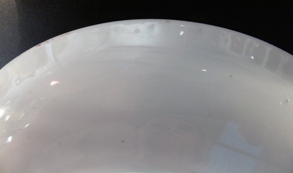 A Chelsea Porcelain Small Saucer Dish, en suite to the preceding lot, 16.5cm diameter See - Image 8 of 8