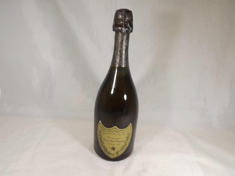 A 75cl bottle of Moet & Chandon Champagne Cuvee Dom Perignom, vintage 1980 - Est £120 - £150