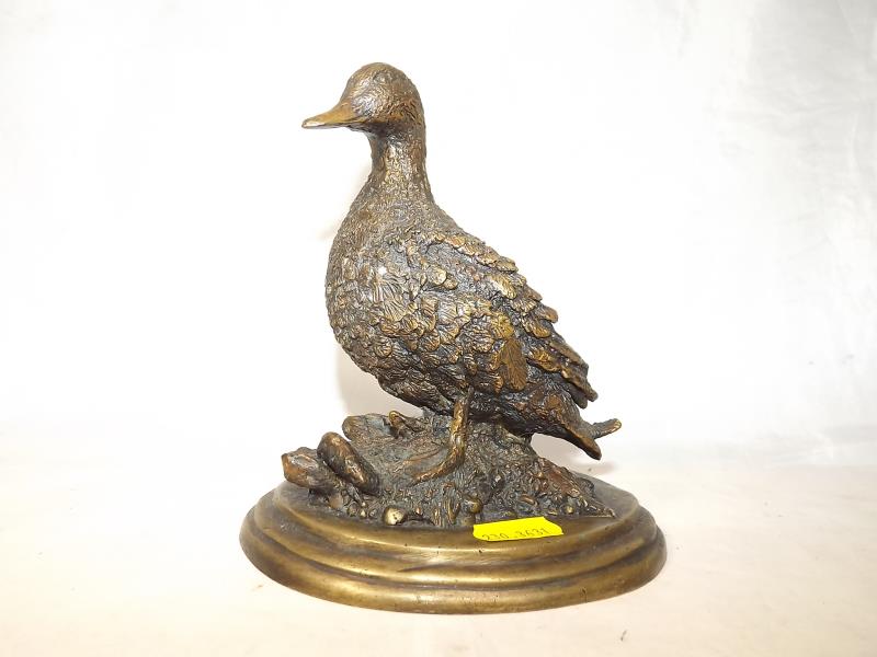 A good quality hot cast bronze depicting a duck mounted on a plinth 15cm (h) Est £30 t £50