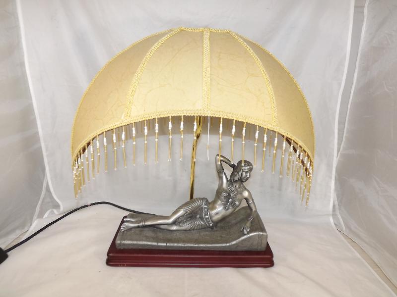 An Art Deco style table lamp, 43cms (h)