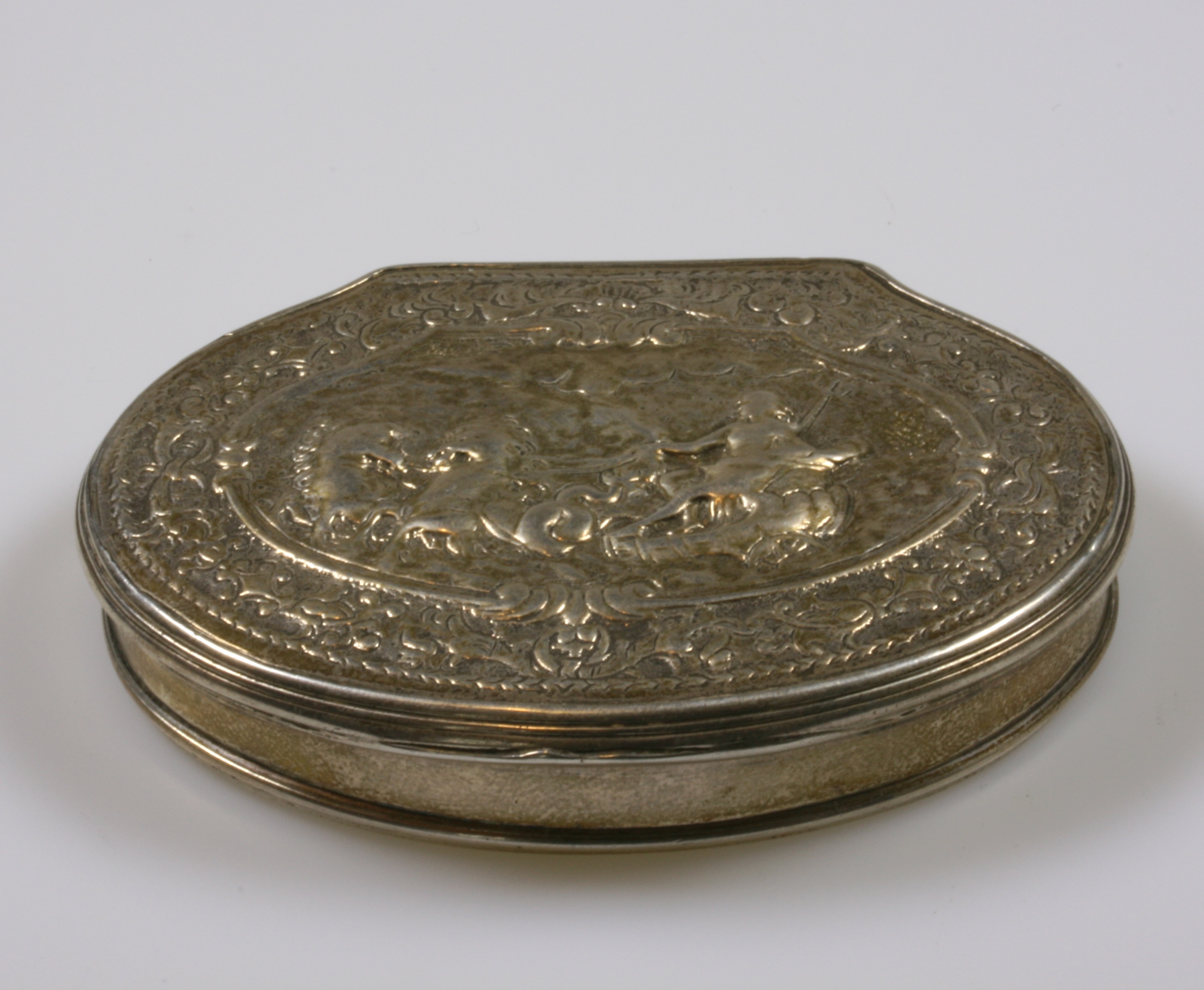 An Early 18th Century Silver Snuff Box. Probably continental but apparently unmarked. Of oval