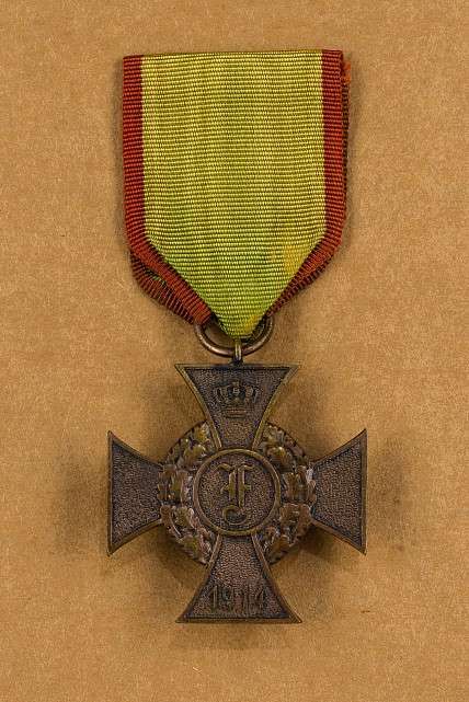 Orden & Ehrenzeichen Deutschland - Anhalt : Friedrich Cross, 2nd Class w/Combatant Ribbon  Bronze