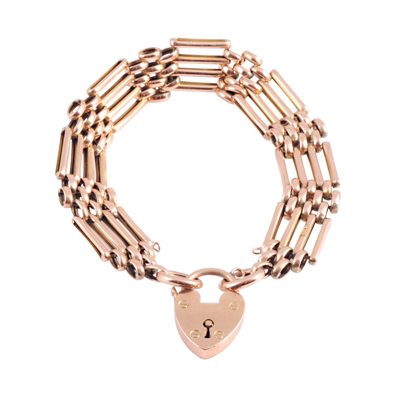 A 9 carat gold gate bracelet, with heart-shaped padlock clasp. 19cm, 19 grams