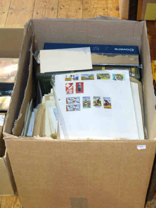 Box of G.B. and Channel Islands unmounted and mint stamps