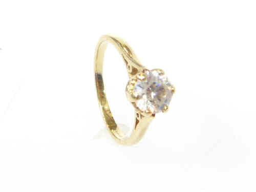 18ct gold ring, set with a white stone, size M½