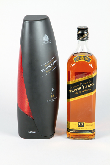 Johnnie Walker - Black Label - 12 years Distilled and Bottled by John Walker & Sons, Kilmarnock