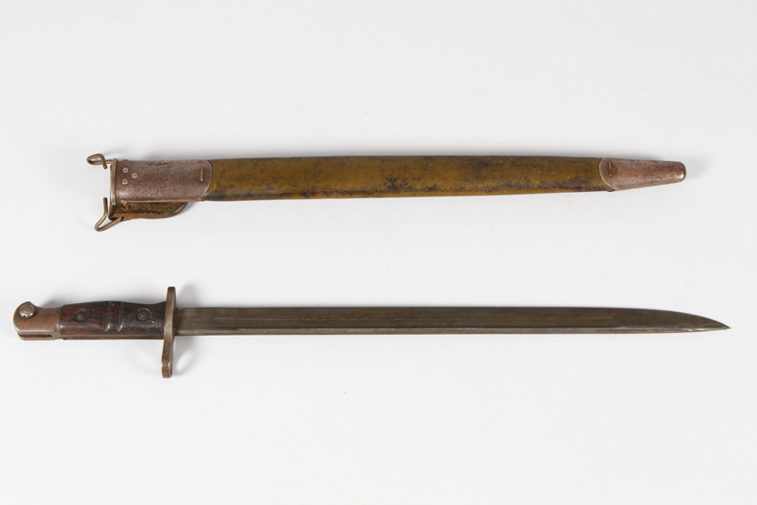 Remington bayonet, all black edition, 43cm blade, leather scabbard