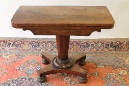 A William IV mahogany card table, width 90 cm. CONDITION REPORT: fair condition, requires some