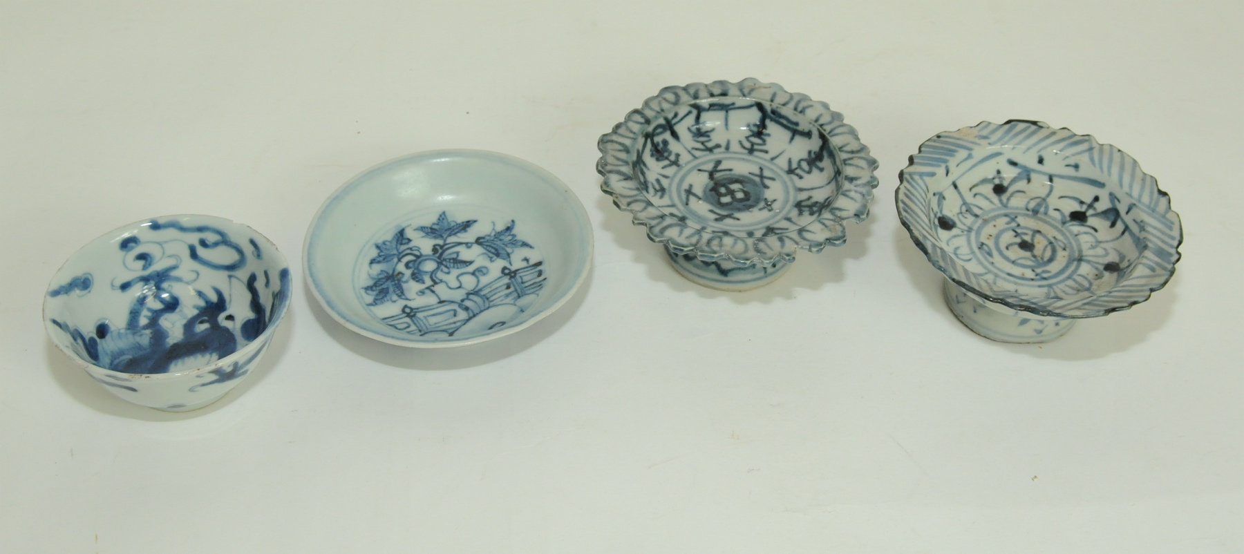 Two antique Chinese blue & white tazzas, each 4½" diam.; blue & white bowl decorated with a