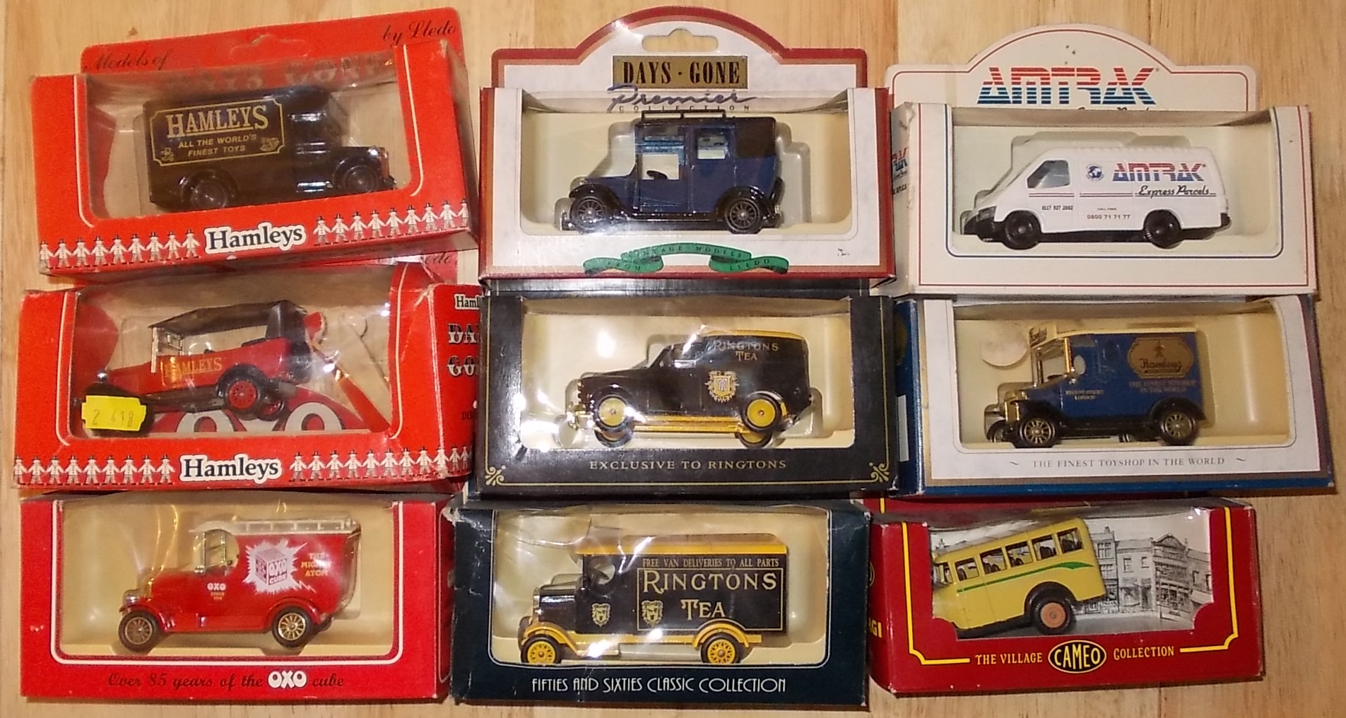 9 various promo vehicles. Boxed.