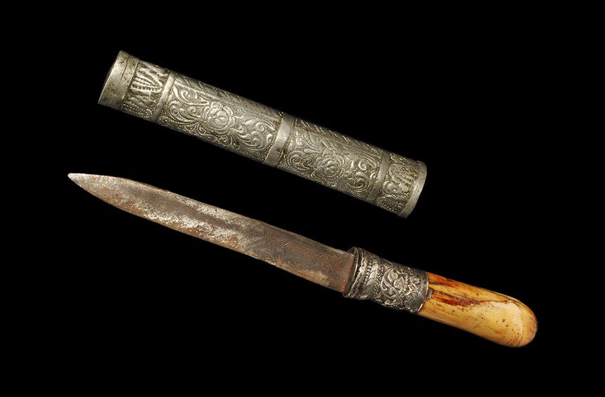 Near Eastern Persian Knife with Silver and Bone Handle19th century AD. An archaistic knife with