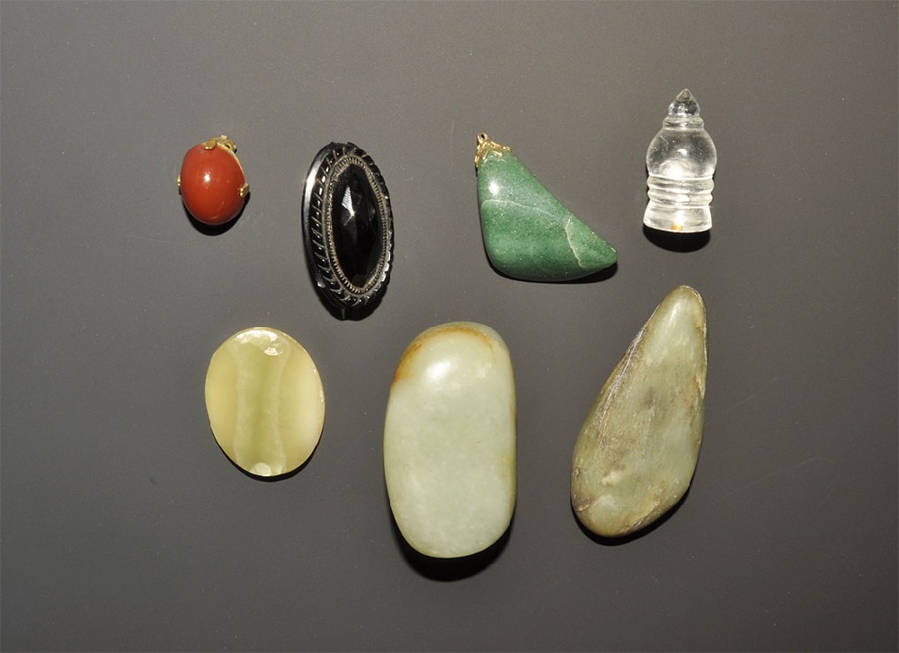Chinese Jade and Crystal Items Group20th century AD. A mixed group of stone items comprising: two