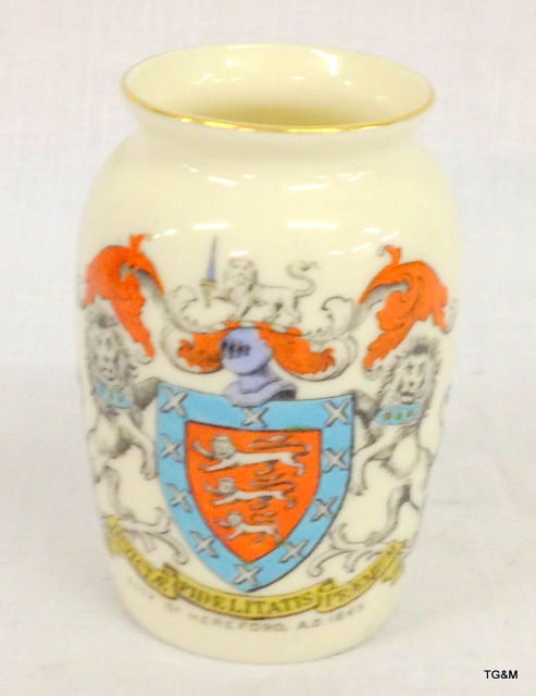 Goss crested model of a pot with City of Hereford crest