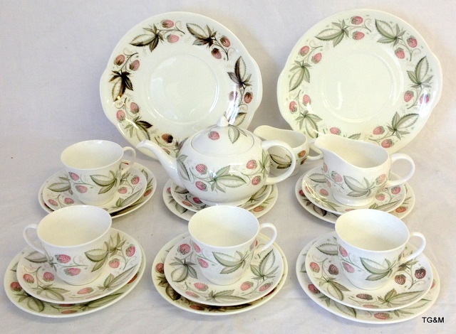 Susie Cooper tea set C486 pattern