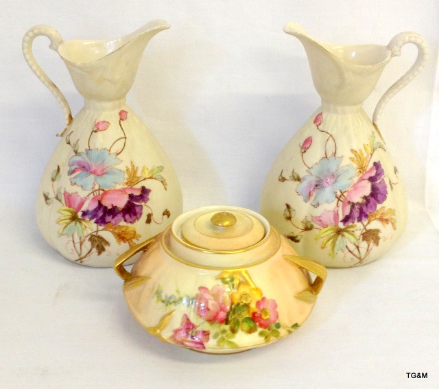 Royal Worcester pot with lid and two small porcelain jugs