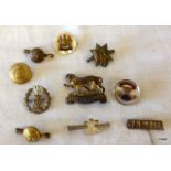 Ten WW1 sweetheart brooches including silver