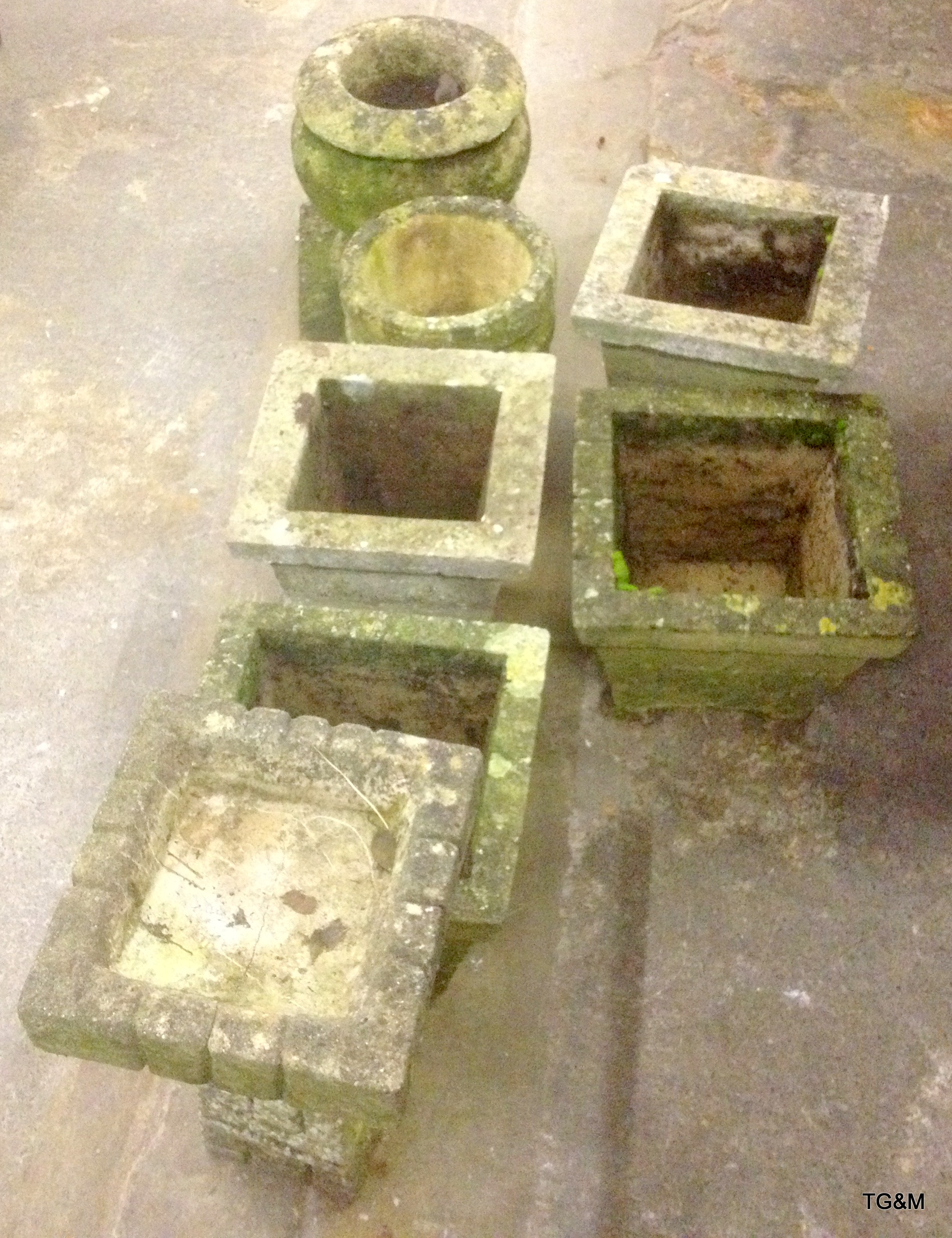 Selection of concrete flower pots and bird bath (7)