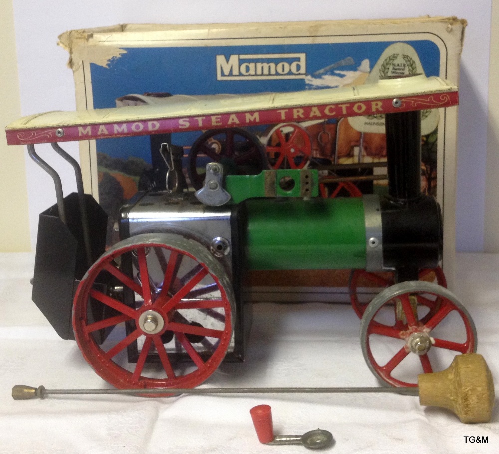 Mamod traction engine with original box