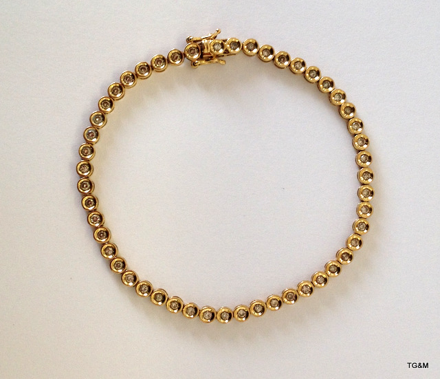 18ct yellow gold tennis bracelet set with 1ct diamonds
