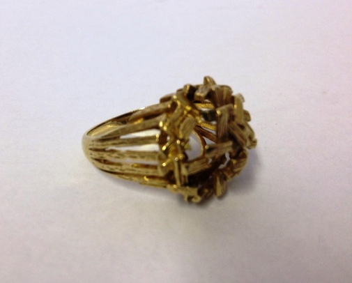 9ct gold ring