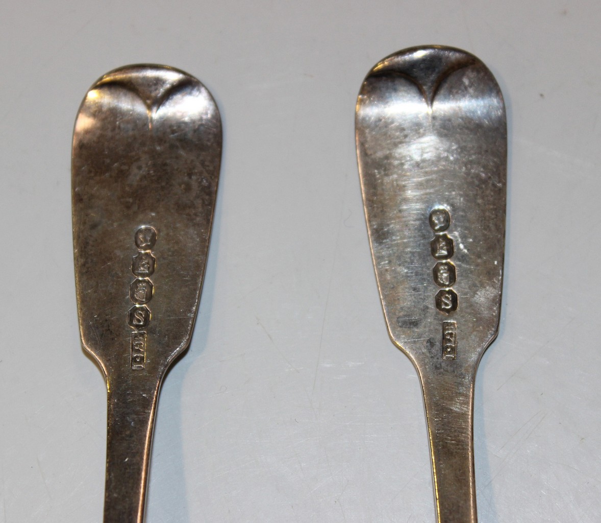 A pair of early Victorian Irish silver Fiddle pattern sauce ladles, each bowl with pouring lip, - Image 2 of 2
