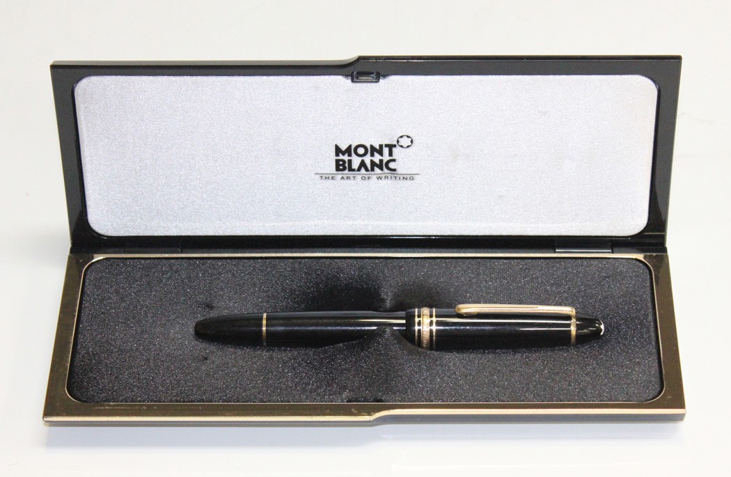 A Mont Blanc 146 Series fountain pen, fitted with a two tone 4810 nib, detailed `14K`, within a