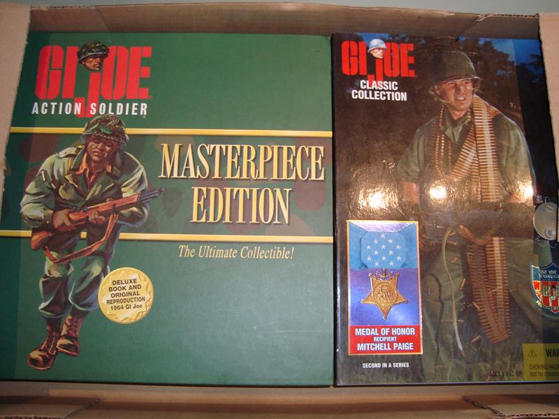 A pair of mint boxed special collector edition  GI Joe action figures.

Condition 1/2
Box condition