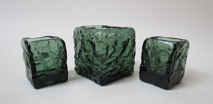 Three dark green Ruda glass vases, tallest 9.5cm high