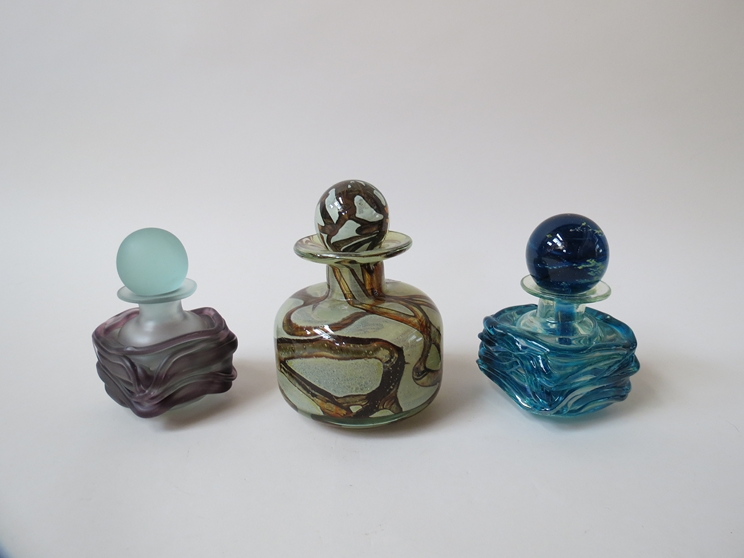 Three Mdina bottle vases with stoppers, tallest 15cm high