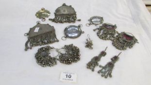 A mixed lot of ethnic jewellery items