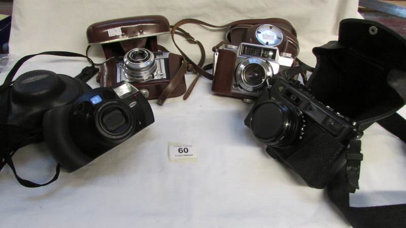 4 vintage camera's including Samsung and Yashica