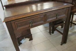 Oak 2-Drawer Table