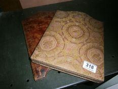 2 albums made of leather and fabric