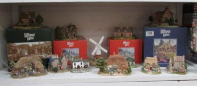 A quantity of Lilliput Lane cottages, some boxed